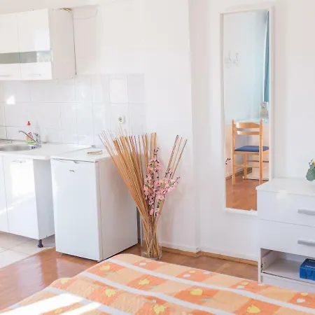 Apartment Studio Smokva With Pool *