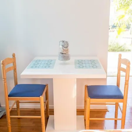 Appartement Studio Smokva With Pool